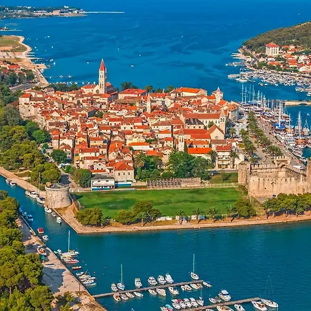 Barba In Trogir - Mittel-dalmatien * Mastrinka