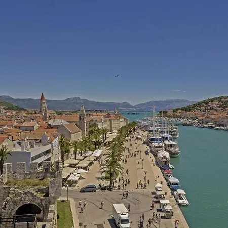 Barba In Trogir - Mittel-dalmatien Гостевой дом